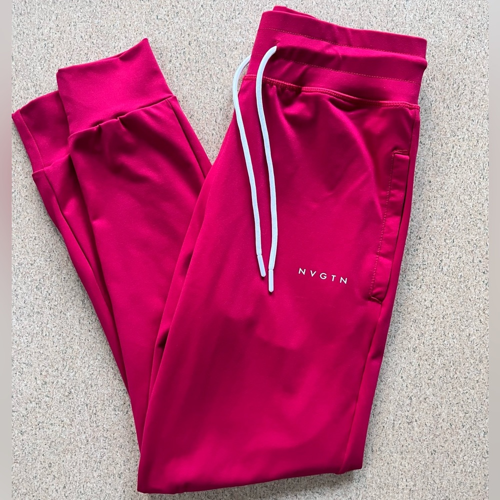 NVGTN Joggers - Ruby Red